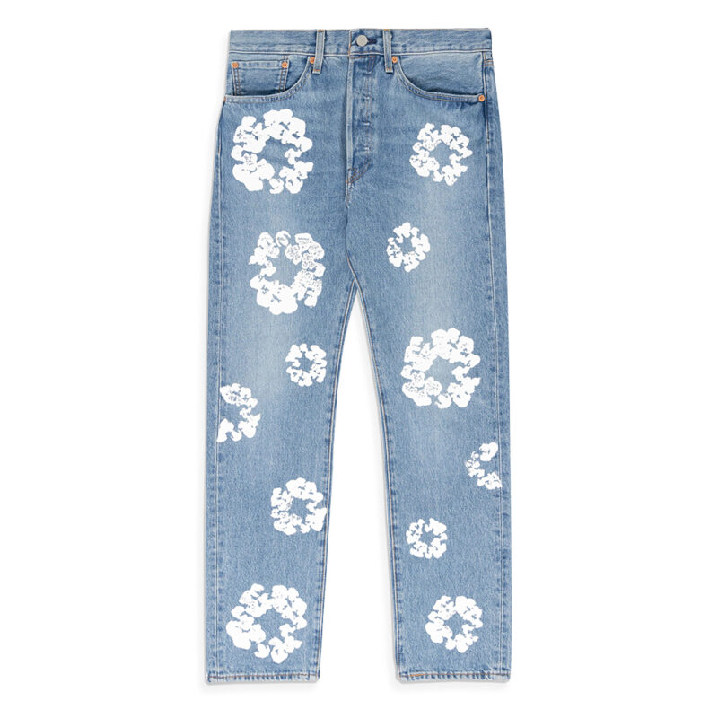 Với quần jeans Denim Tears The Cotton Wreath Jean Light Wash, bạn không chỉ sở hữu một sản phẩm thời trang mà còn là một tuyên ngôn phong cách, khẳng định gu thẩm mỹ tinh tế và đẳng cấp của mình.